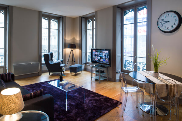 Appartement recherché de 50m2, très lumineux à l’angle de la place Bellecour et  Geneva, Switzerland Lyon / Presqu'île / Bellecour Entire rental unit vacation rental 6246997