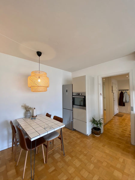 Nyrenoveret lejlighed på 4. sal, hvor soveværelse + køkken/alrum, badeværelse ti Frederiksberg, Denmark Lys Frederiksberg lejlighed med altan Entire rental unit vacation rental 43300972