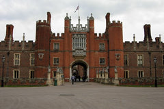 Hampton court palace private tour from London  Private Tours and Travel Guide Europe London CITY London Destination Tour Europe London CITY London