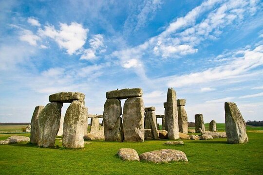 Enjoy a private day tour to Stonehenge and Bath from Southampton  Private Tours and Travel Guide Europe London CITY Southampton Destination Tour