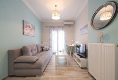 Jasmine is an enchanting Dollhouse located in a peaceful street near the center  Thessaloniki, Greece #Jasmine Dollhouse by halu! Apartments Entire rental unit vacation rental 52851173