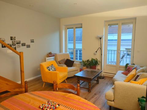 Appartement lumineux au dernier étage avec ascenseur en duplex. Un spacieux salo Lyon, France Centre fabuleux duplex très calme Entire rental unit vacation rental 763664445461391054