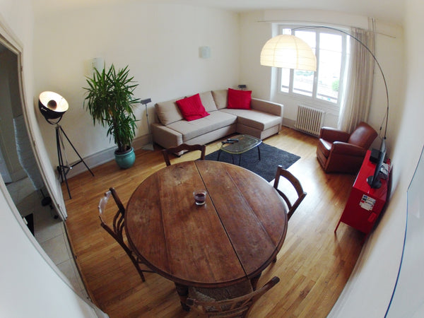 Profitez d'un appartement spacieux et lumineux idéalement situé pour découvrir l Lyon, France Tout confort 90m²- au pied du métro Entire rental unit vacation rental 8662237