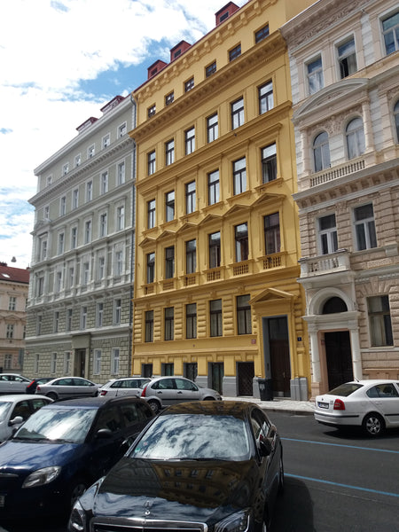 La casa sul fiume e' un'appartamento sito in un condominio ed e' situato  in uno  LA CASA SUL FIUME PRAGUE Entire rental unit vacation rental 37405104