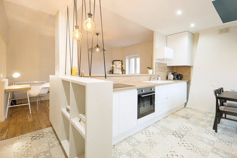 Beautiful 45m2 apartment located 10 minutes walk from Part Dieu train station. I Poisy, France Nice flat ideal near Part-Dieu and Brotteaux Entire rental unit vacation rental 29891803