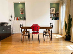 Appartement de 70m2 au 4ème étage d'un immeuble parisien au coeur du Village Jou Paris, France Grand appartement confortable Entire rental unit vacation rental 9643527