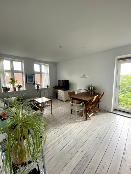 Very light apartment in Nørrebro, on very hip streest with nice bars and restura Copenhagen, Denmark Apartement In Nørrebro Entire rental unit vacation rental 33411762