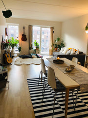 This Apartment is close to fields shopping centre, 10 minutes from the nature re  Cosy & Light  3 bedroom Apartment in Copenhagen. Entire rental unit vacation rental 608415447892950069