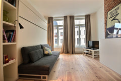 Un studio très agréable à vivre et idéalement situé en plein centre de Bruxelles Brussels, Belgium Studio "Macaron" near Grand-Place Entire rental unit vacation rental 8314472