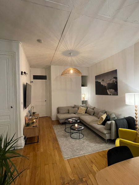 Superbe appartement de type haussmanien rénové à neuf et entièrement équipé de 6 Lyon, France Superbe appartement traversant Lyon 6 Entire rental unit vacation rental 31750641