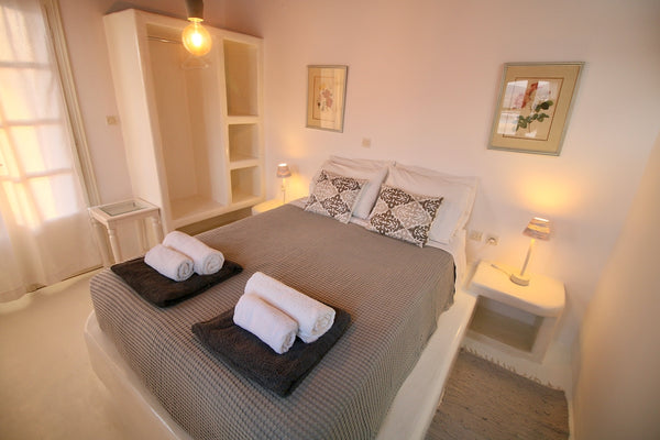 One of the most beautiful locations for holidays in all of Paros , our guest hou Greece Heliolithos traditional guest houses Cycladic home vacation rental 5898843