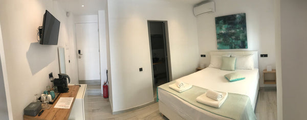 Antica Canea Luxury Rooms: Six exclusively furnished rooms are available for the Chania, Greece Antica Canea, Harbor-Room, Venetian Harbor Private room in serviced apartment vacation rental 43637770