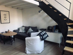 Charmant petit appartement au sein de la Croix Rousse, quartier historique et vi Lyon, France Petit appartement Croix Roussien Entire rental unit vacation rental 40085386