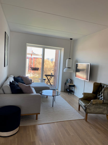 Lys og rummelighed lejlighed tæt på centrum. Altan med morgensol og en med aften Copenhagen, Denmark Stor lys lejlighed med to altaner Entire rental unit vacation rental 591064142071106143