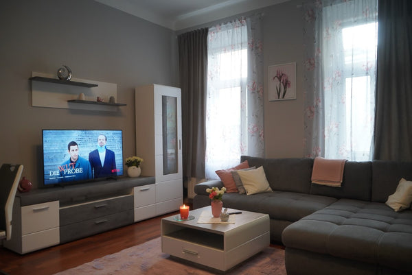 Die 3-Zimmer Wohnung befindet sich 100m von der U-Bahnstation Schlachthausgasse   neu-möbliertes Apartment nähe Zentrum Entire condo vacation rental 689572582214061828