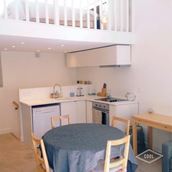 Située près de Brochant, notre petite maison de 48m2 est idéale pour un couple a Paris, France Small house in Paris Entire home vacation rental 7283168