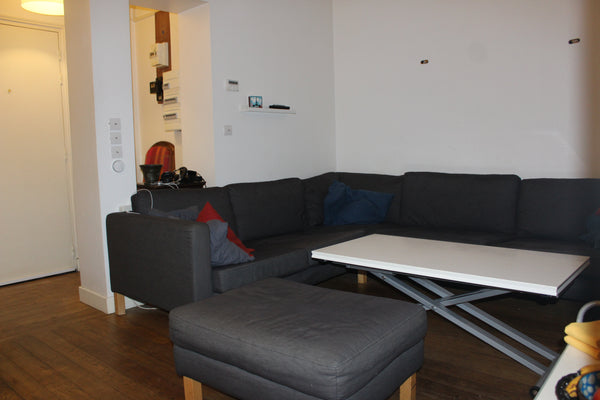 Welcome to my beautifully and cozy sunbathed flat, it can welcome up to 4 people Paris, France ❤️ Apartment between Montmartre and LaVillette  ❤️ Entire rental unit vacation rental 22744693