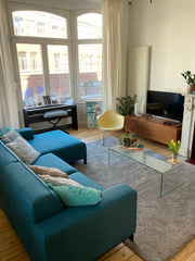 Vanuit deze centraal gelegen ruimte ligt alles voor de hele groep binnen handber Brussels, Belgium Mooi authentiek appartement met veel licht/ruimte Entire condo vacation rental 678226902580654735