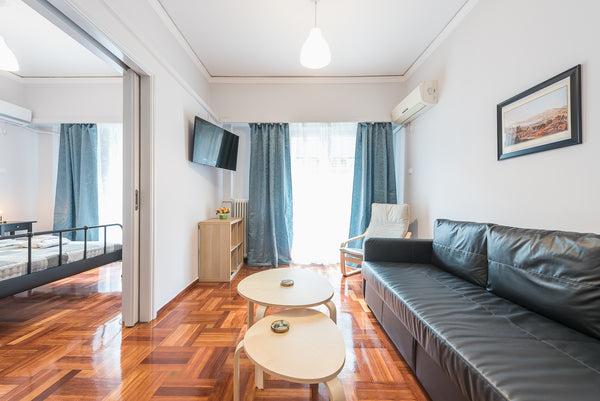 A comfortable flat in the touristic heart of the city! Only 100 meters away from East Attica Regional Unit, Greece Comfortable flat next to Acropolis Museum Entire rental unit vacation rental 42481747
