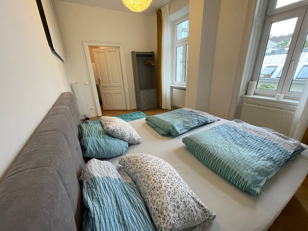 Guest room between the popular nightlife district on Naschmarkt and the largest  Vienna, Austria Central Room in nightlife area of Vienna Private room in rental unit vacation rental 51144106