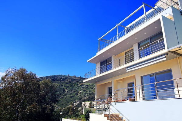 Welcome to Villa Dimitra! A contemporary, very bright, luxury villa w/ extraordi Heraklion, Greece Seafront, 5star home - 4min walk to private beach Entire villa vacation rental 31636478