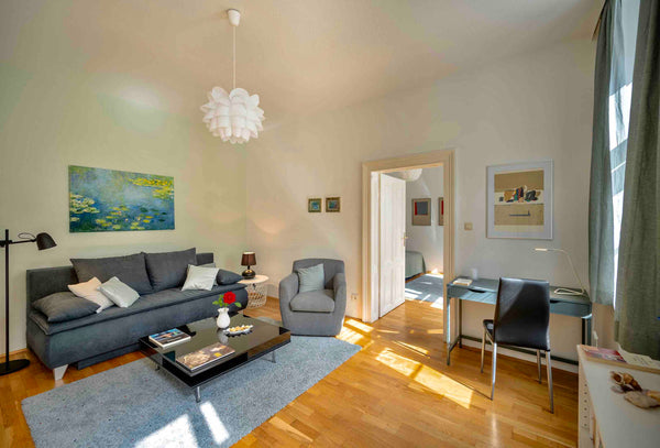 for 1–6 month,<br />A beautiful appartment, near to the Citycenter of Vienna, co  Top flat, 5‘ to the city, large,  quiet, 1–6 month Entire condo vacation rental 697655230314049982