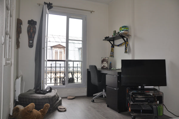 Petit Studio tres pratique de 20m2 a 2min a pied du metro oberkampf donnant sur  Paris, France Studio Oberkampf Entire rental unit vacation rental 4831830