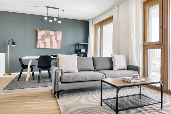 Discover the best of Vienna, with this three-bedroom 10th district - Favoriten a Vienna, Austria Favoriten 3BR w/ Roof, Gym & Lounge, 1min to HBF Entire rental unit vacation rental 625780939513168592