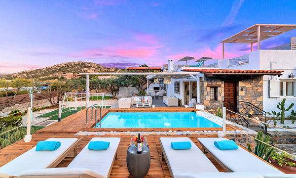 Situated in Agios Nikolaos, 150 m from Vathi Kritsas Beach and 1.4 km from Cave  London, United Kingdom Cretan Lodge Heated Pool Entire villa vacation rental 43571009