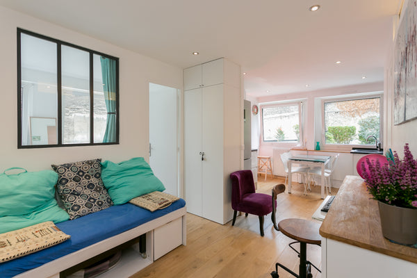 This flat was renovated in 2016.  It's compact with 3 rooms: one with double bed Paris, France 3 rooms appartement close to 