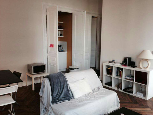 Football fans, this room is for you. The flat is next to Place Bellecour and the Violès, France Cosy room next to EuroFanZone/2 min Pl. Bellecour Entire rental unit vacation rental 9105974