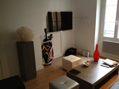 Very well located: 200m from Arc de Triomphe and 10 min walking to Champs Elysée Paris, France Modern Apt Arc de Triomphe / Champs Elysées Entire rental unit vacation rental 3795084