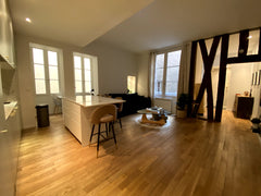 <b>The space</b><br />You will love our apartment!<br /><br />This elegant fully Marseille, France Beautiful Apartment in Paris - Louvre & Marais Entire rental unit vacation rental 5139760