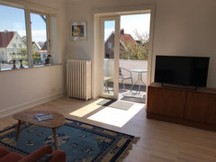 Cozy private apartment on the 2nd floor of newly renovated villa from 1936 with   Private Apartment - close to city and airport Entire rental unit vacation rental 24957802