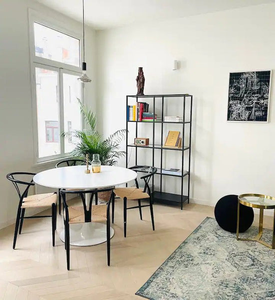 This designer apartment is located in the middle of the vibrant fashion district  Appartement voor 6 personen in Antwerpen centrum Entire condo vacation rental 691181518478376675