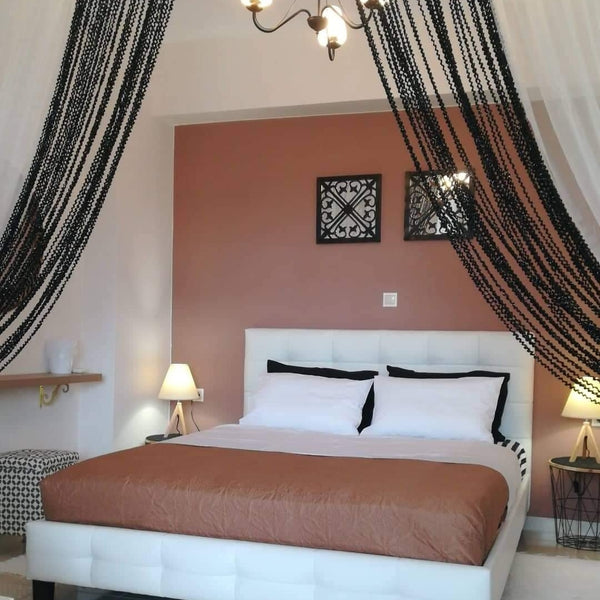 Located in the beautiful hillside of Agii Apostoli district of Chania, the house  My Red Wine Entire home vacation rental 30722210