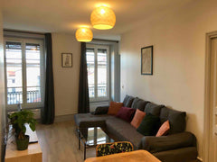 Appartement de 2 pièces entièrement rénové par un architecte en conservant le ch Lyon, France Bel appartement ancien rénové à Saxe-Gambetta Entire rental unit vacation rental 52716283