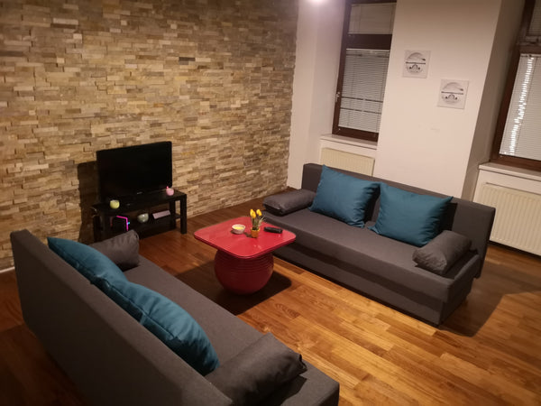 The apartment is located in an urban building in the mezzanine and with lift. Ve Vienna, Austria Perfect location for every direktion... Entire rental unit vacation rental 38839581