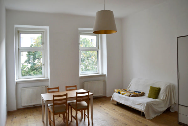 This  newly renovated and very quiet apartment is located in a typical Vienniese Vienna, Austria Nice apartment near the Main train station Entire rental unit vacation rental 37207672