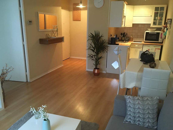 T2 proche toutes commodités (arrêt de tram, supermarché...)<br /><br /><b>The sp Bordeaux, France T2 talence Entire rental unit vacation rental 21766527