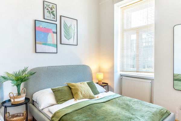 This bright apartment is a great option for a traveling group of up to 6 guests.  ⍟Double King bed home+Netflix⍟ High Speed Wifi Entire rental unit vacation rental 642538124669849132
