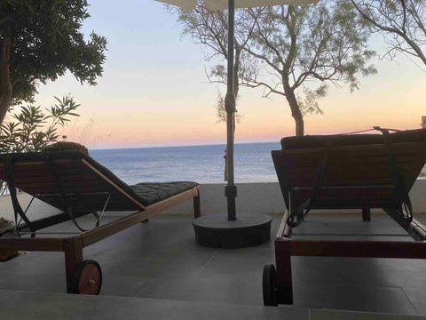 A fantastic house with amazing view, just 1-minute walk from the beach. Walk dow Athens, Greece The most amazing view Entire home vacation rental 11424883