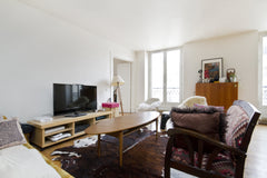 Feel real Parisian style in our spacious flat, 135m2 in the center of Paris.<br  Paris, France Bright Vintage Flat near Le Marais Entire rental unit vacation rental 3687912