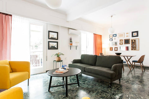 Beautiful, 110m2  apartment in an 1960's building with  high ceilings, wooden an Notios Tomeas Athinon, Greece 110m2 Central Bright apartment in Athens Entire rental unit vacation rental 26499496