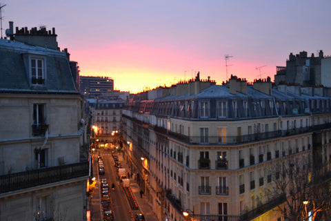 <b>The space</b><br />A very beautiful apartment under roofs: a small terrace or Paris, France Bel appartement parisien avec vue Entire rental unit vacation rental 7006910