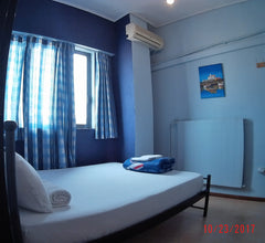 Private room in a 160sq.m apt with other rooms and 2 perfectly clean shared bath Athens, Greece 10° STUDENT ROOM & BALCONY  ACROPOLIS VIEW 🏛️🌅🏺 Private room in serviced apartment vacation rental 31560982