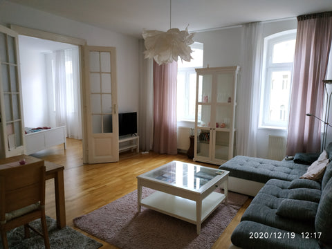 Beautiful 70 m2 traditional Viennese apartment, situated close to Museumquartier Vienna, Austria 1. Altbau -next to Mariahilferstrasse & Naschmarkt Entire rental unit vacation rental 26982350
