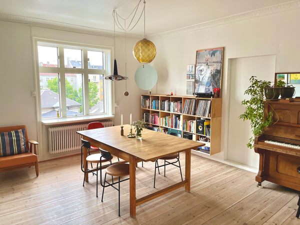 Spacious & light top apartment, close to the lakes in the attractive area Nørreb Copenhagen, Denmark Light 2 rooms apartment on inner Nørrebro Entire rental unit vacation rental 21187288