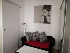 This modern and cosy apartment is centrally located, a walk to Schönbrunn Palace Saint Pölten, Austria Goldi studio apartment close to subway Entire rental unit vacation rental 38067488