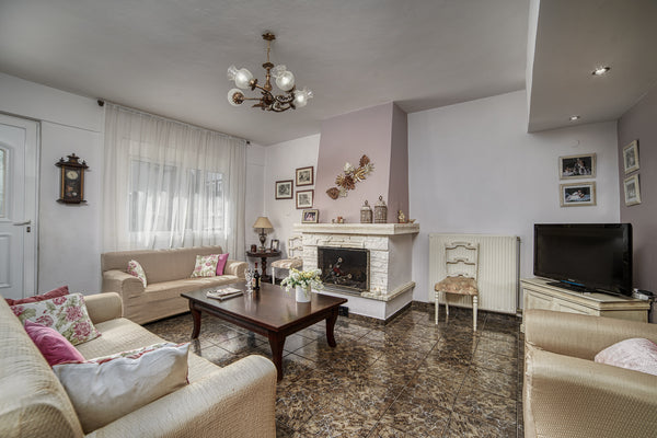 Is a delicate,clearly decorated  Apartment near the sea. <br />You will enjoy th  Dionisos Apartment Entire home vacation rental 42846680